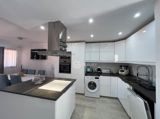3 chambre Villa/Maison à vendre à Playa de Fañabé Alto, Adeje avec garage - 469 000 € (Ref: 9918847)