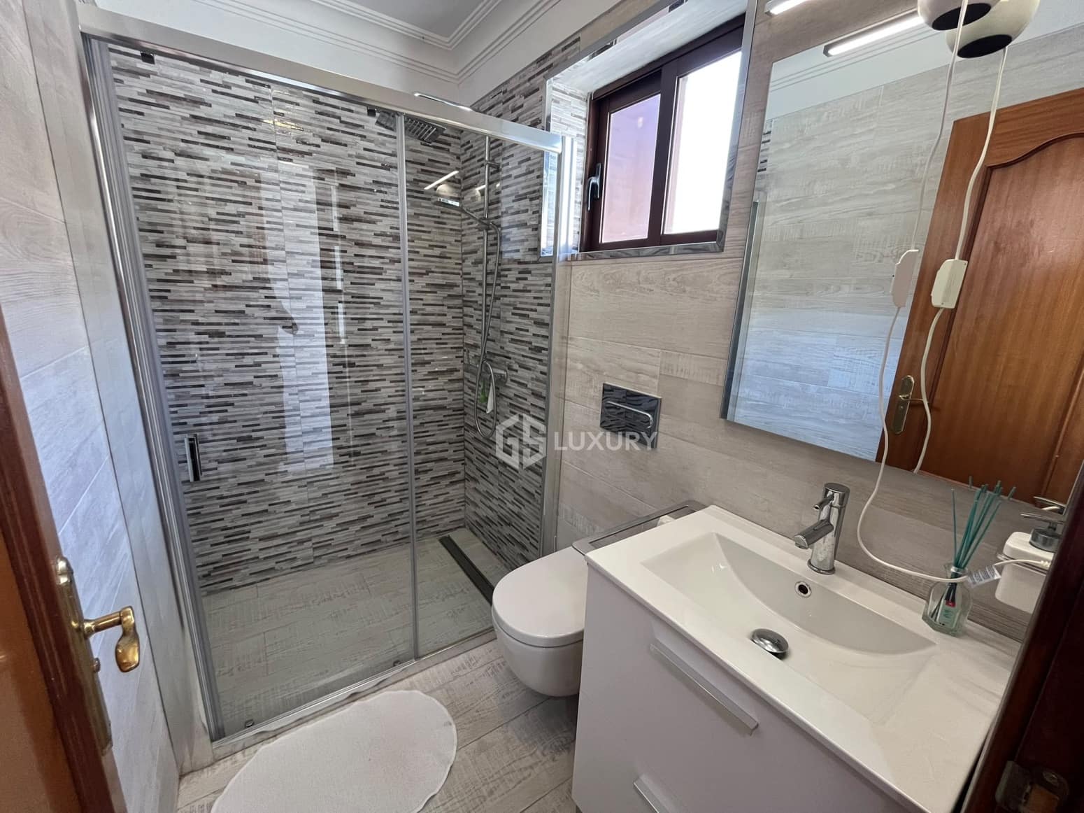 3 chambre Villa/Maison à vendre à Adeje avec garage - 469 000 € (Ref: 9918847)