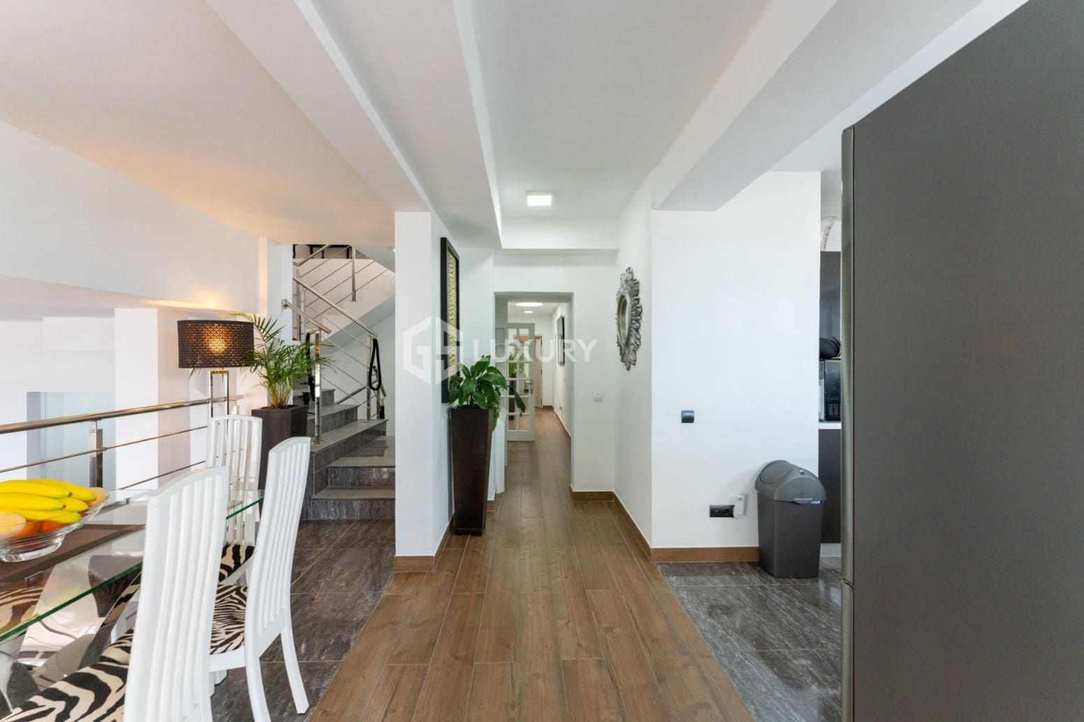 7 chambre Villa/Maison à vendre à Adeje avec garage - 1 995 000 € (Ref: 9919040)