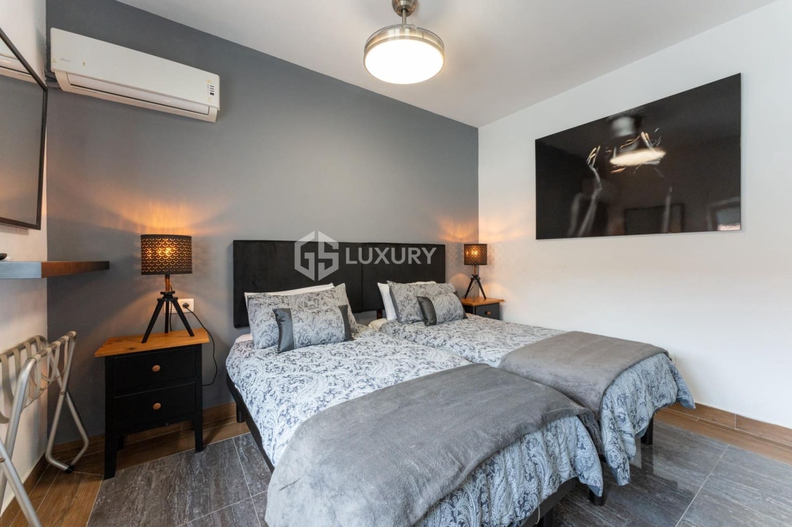 7 chambre Villa/Maison à vendre à Adeje avec garage - 1 995 000 € (Ref: 9919040)