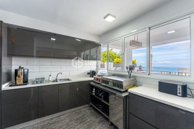 7 chambre Villa/Maison à vendre à San Eugenio Alto, Adeje avec garage - 1 995 000 € (Ref: 9919040)