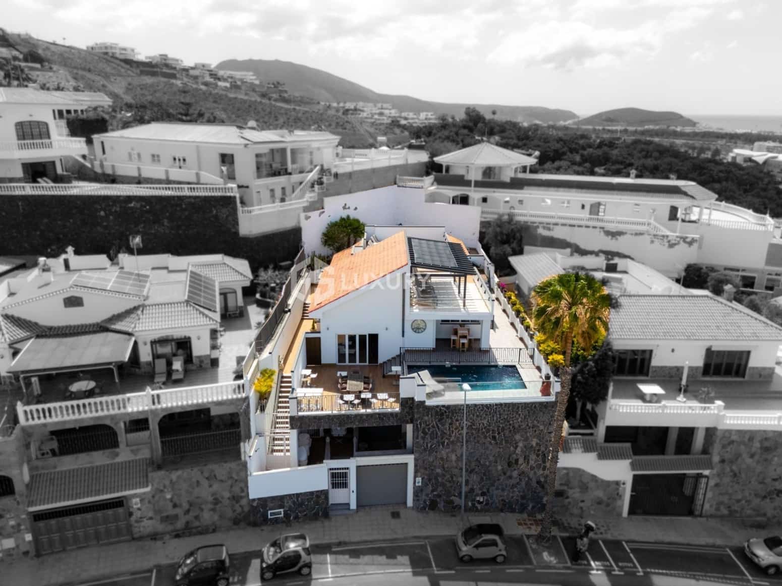 7 chambre Villa/Maison à vendre à Adeje avec garage - 1 995 000 € (Ref: 9919040)