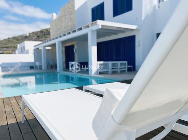 5 Zimmer Villa zu verkaufen in Torviscas Centro y Alto, Adeje mit Garage - 1.800.000 € (Ref: 9919041)
