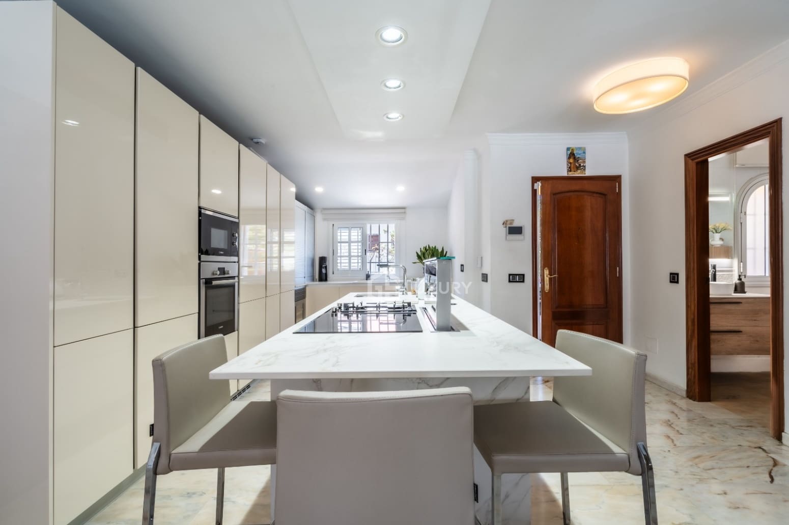5 bedroom Villa for sale in Adeje - € 2,200,001 (Ref: 9928393)