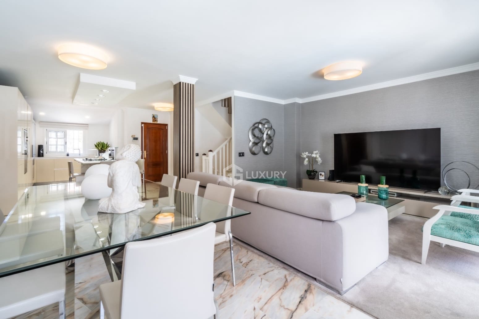 5 bedroom Villa for sale in Adeje - € 2,200,001 (Ref: 9928393)