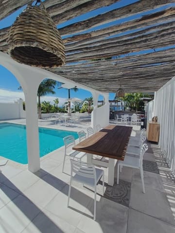 7 sypialnia Willa na sprzedaż w Puerto Santiago, Santiago del Teide z garażem - 2 300 000 € (Ref: 9948616)