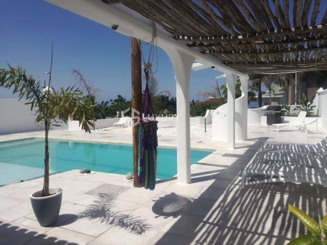 7 sypialnia Willa na sprzedaż w Puerto Santiago, Santiago del Teide z garażem - 2 300 000 € (Ref: 9948616)