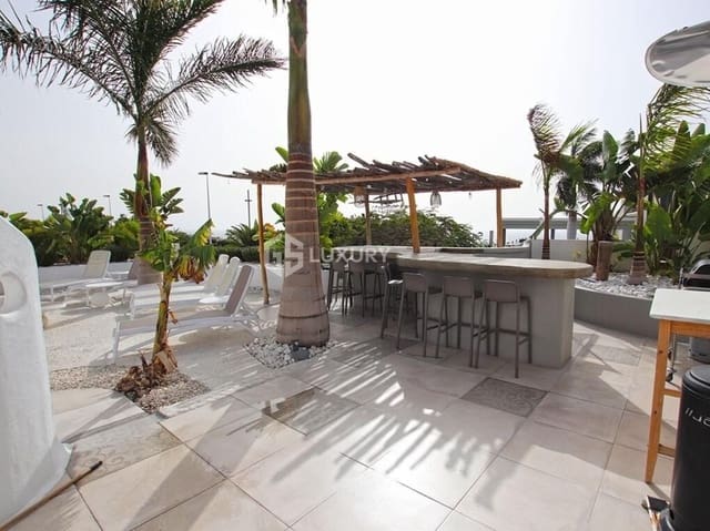 7 sypialnia Willa na sprzedaż w Puerto Santiago, Santiago del Teide z garażem - 2 300 000 € (Ref: 9948616)
