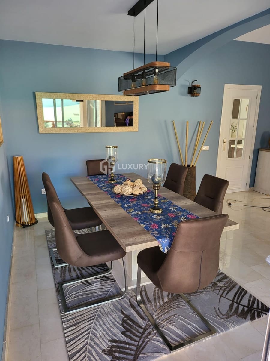 3 bedroom Villa for sale in Adeje with garage - € 1,300,000 (Ref: 9948797)