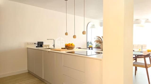 4 sypialnia Willa na sprzedaż w Playa de Fañabé Alto, Adeje z garażem - 750 000 € (Ref: 9953389)