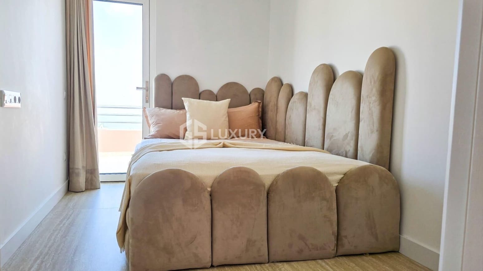 4 sypialnia Willa na sprzedaż w Adeje z garażem - 750 000 € (Ref: 9953389)