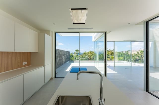 5 camera da letto Villa da affittare in La Caldera, Adeje con piscina garage - 10.500 € (Rif: 9961242)