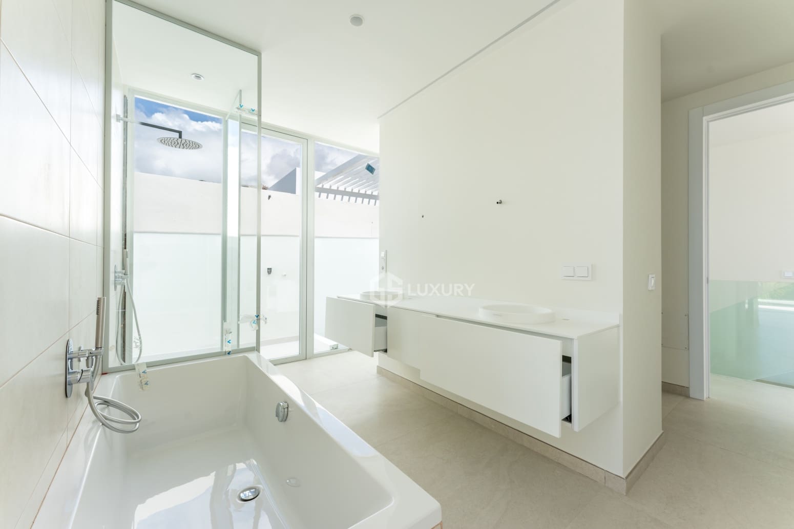 4 sovrum Villa att hyra i Adeje med pool garage - 8 500 € (Ref: 9961243)