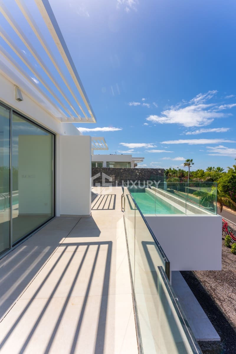 4 sovrum Villa att hyra i Adeje med pool garage - 8 500 € (Ref: 9961243)