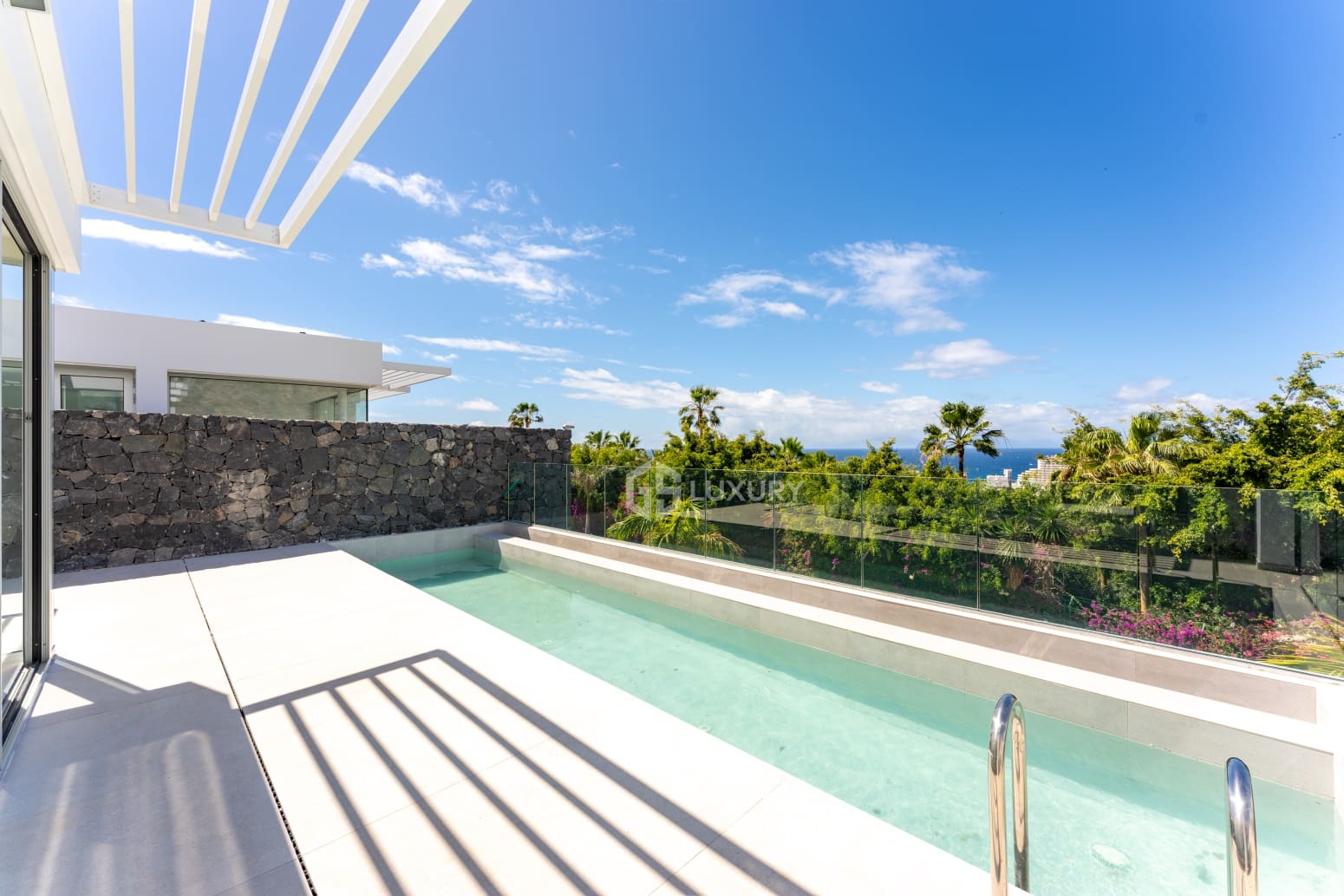 4 sovrum Villa att hyra i Adeje med pool garage - 8 500 € (Ref: 9961243)