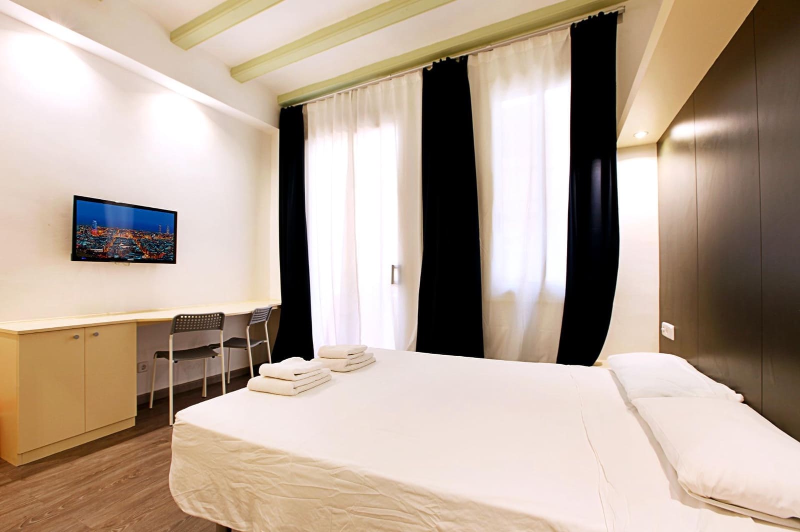 Leilighet til salgs i Barcelona by - € 950 000 (Ref: 9640742)