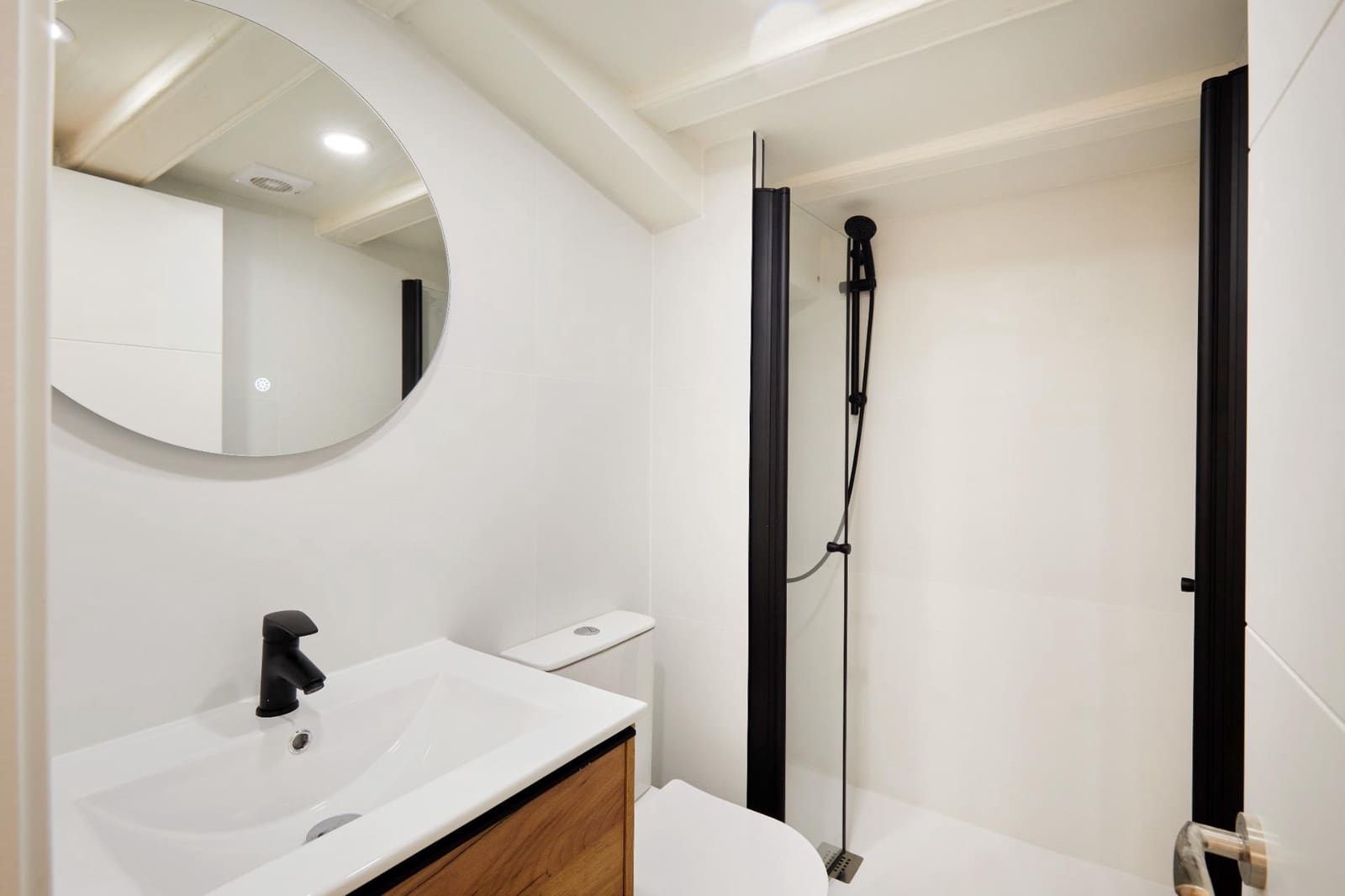 Leilighet til salgs i Barcelona by - € 950 000 (Ref: 9640742)