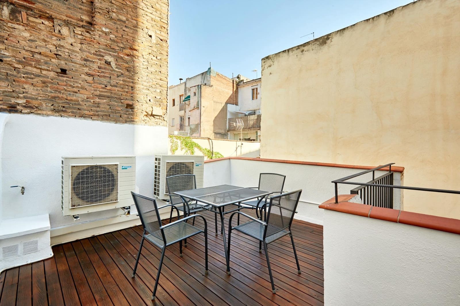 3 slaapkamer Flat te koop in Barcelona stad - € 697.950 (Ref: 9640747)