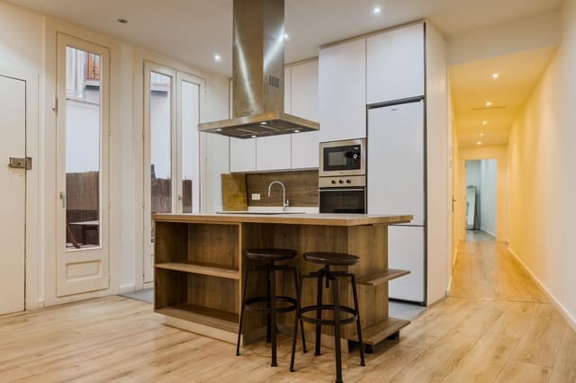 3 soverom Leilighet til salgs i Barcelona by - € 697 000 (Ref: 9640751)