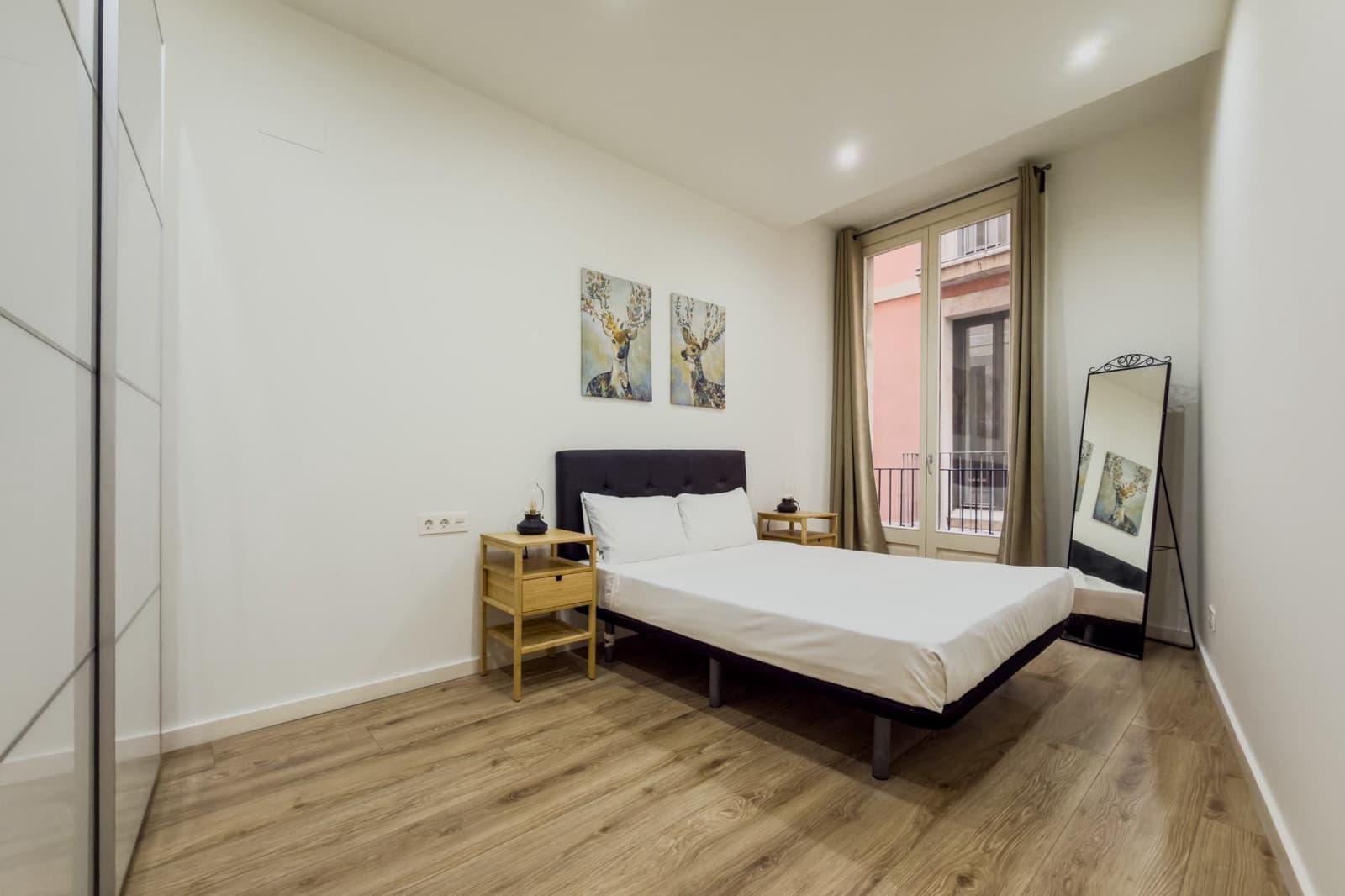 3 soverom Leilighet til salgs i Barcelona by - € 697 000 (Ref: 9640751)