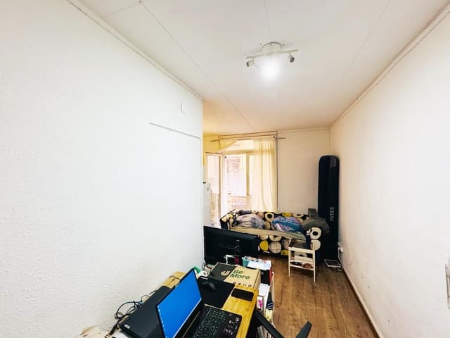 1 slaapkamer Appartement te koop in El Raval, Barcelona stad - € 126.000 (Ref: 9640753)