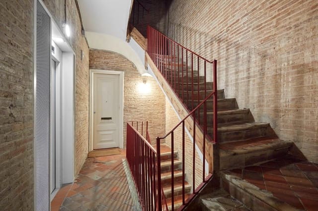 1 chambre Appartement à vendre à El Raval, Barcelone ville - 231 000 € (Ref: 9640754)