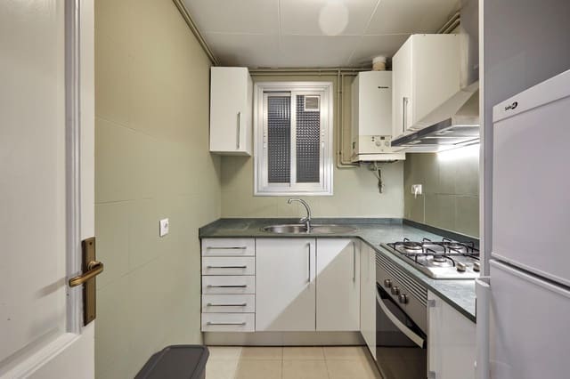 3 soverom Leilighet til salgs i Barcelona by - € 395 000 (Ref: 9640755)