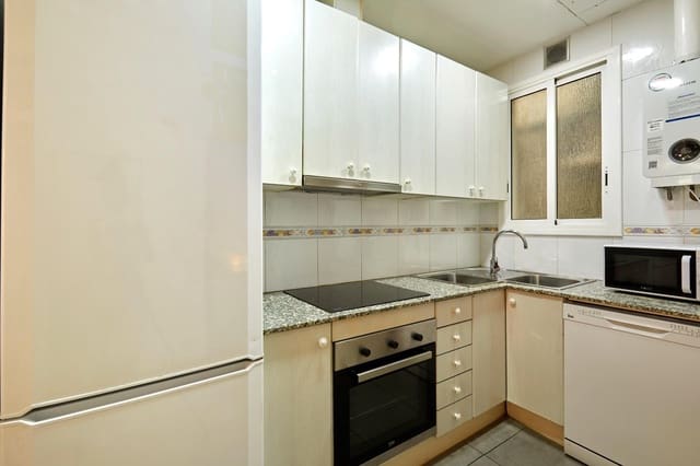 4 soverom Leilighet til leie i Sant Martí de Provenals, Barcelona by - € 1 850 (Ref: 9640758)