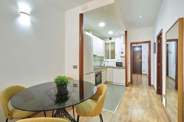 4 soverom Leilighet til leie i Sant Martí de Provenals, Barcelona by - € 1 850 (Ref: 9640758)