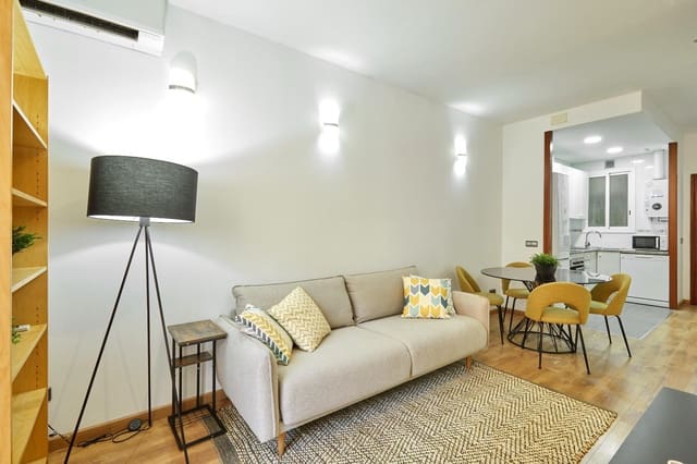 4 soverom Leilighet til leie i Sant Martí de Provenals, Barcelona by - € 1 850 (Ref: 9640758)