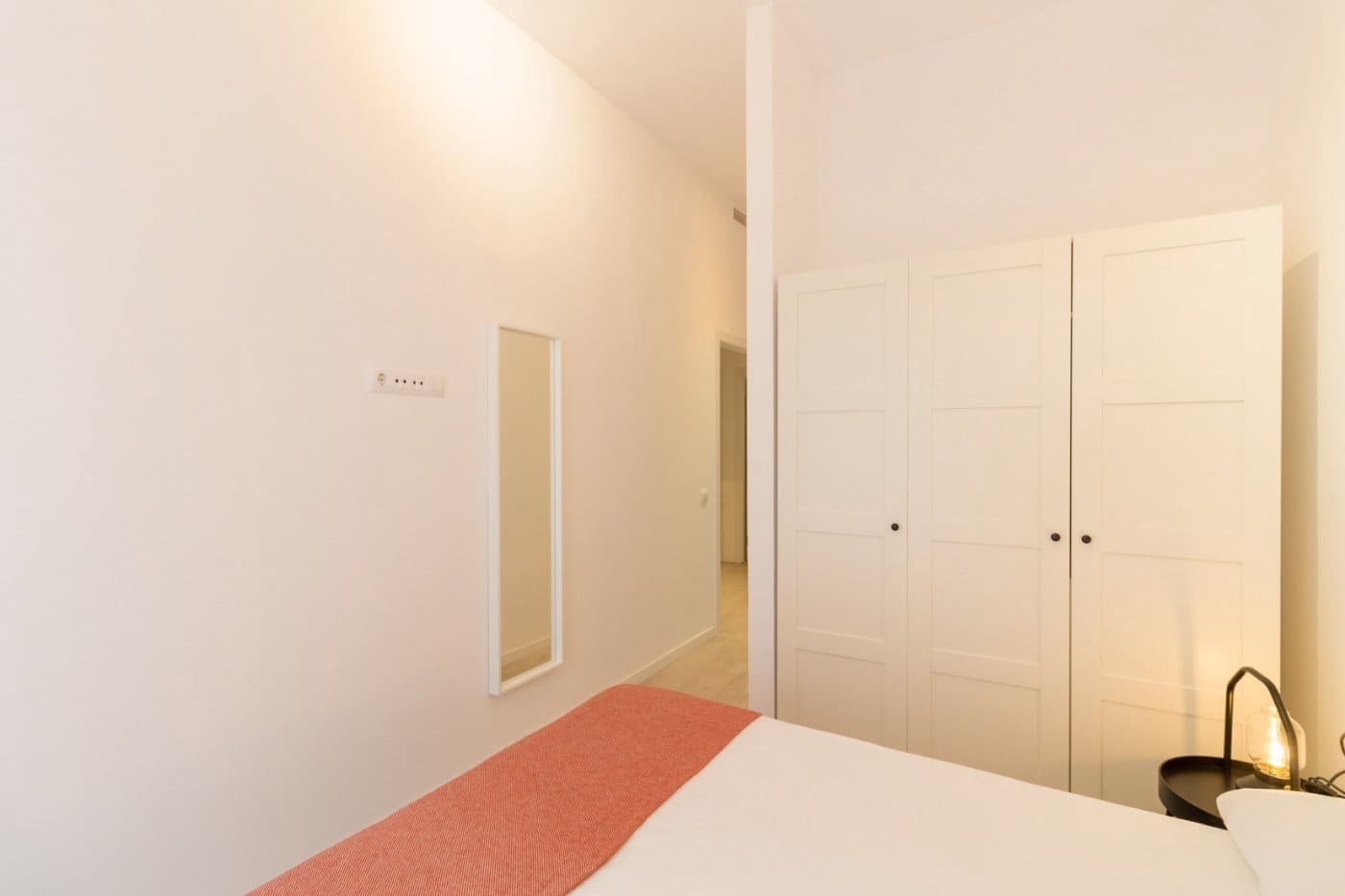 3 soverom Leilighet til leie i Barcelona by - € 1 850 (Ref: 9640759)