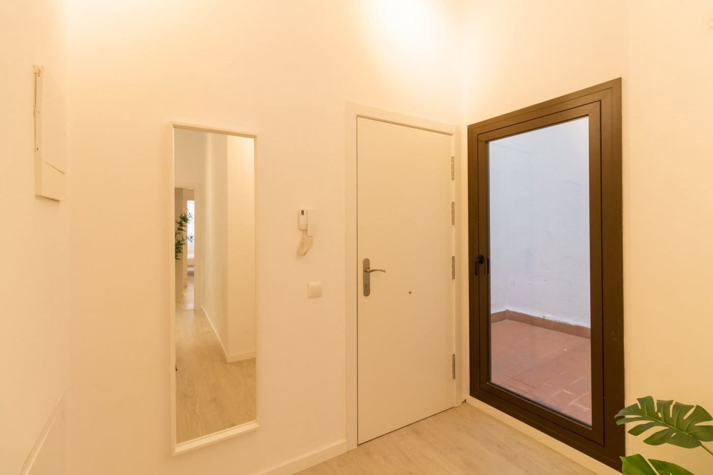 3 soverom Leilighet til leie i Barcelona by - € 1 850 (Ref: 9640759)