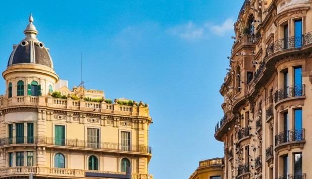 Kaupallinen myytävänä paikassa Barcelona kaupunki - 380 000 € (Ref: 9640760)