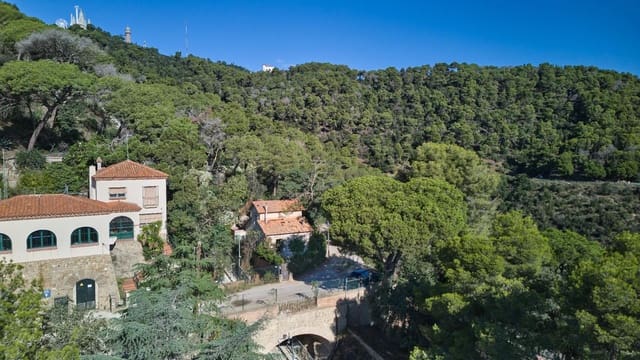 Finca/Casa Rural de 2 habitaciones en Sant Gervasi - La Bonanova, Barcelona ciudad en venta - 595.000 € (Ref: 9640762)