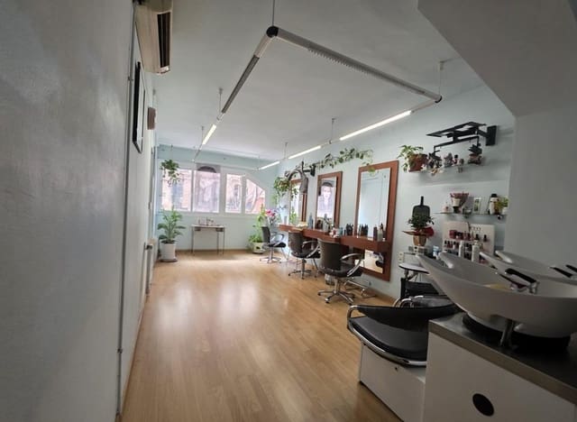 Erhverv til leje i Eixample, Barcelona by - € 850 (Ref: 9640768)