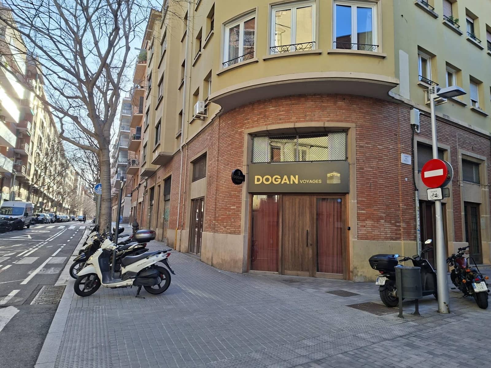 Kaupallinen vuokrattavana paikassa Barcelona kaupunki - 1 400 € (Ref: 9640769)