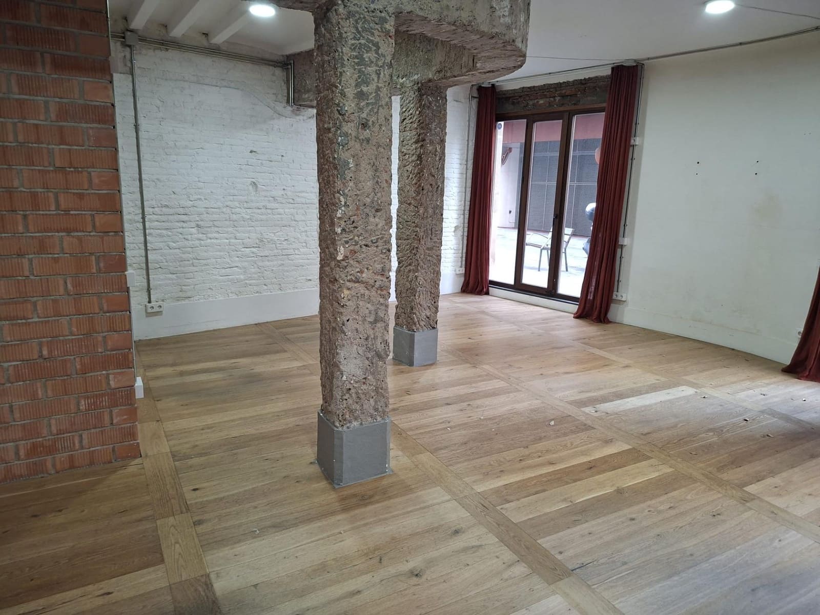 Kaupallinen vuokrattavana paikassa Barcelona kaupunki - 1 400 € (Ref: 9640769)