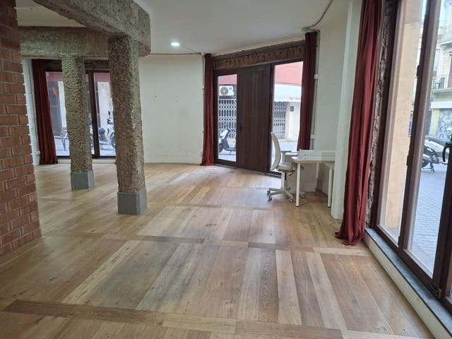 Kommersiell att hyra i Barcelona stad - 1 400 € (Ref: 9640769)