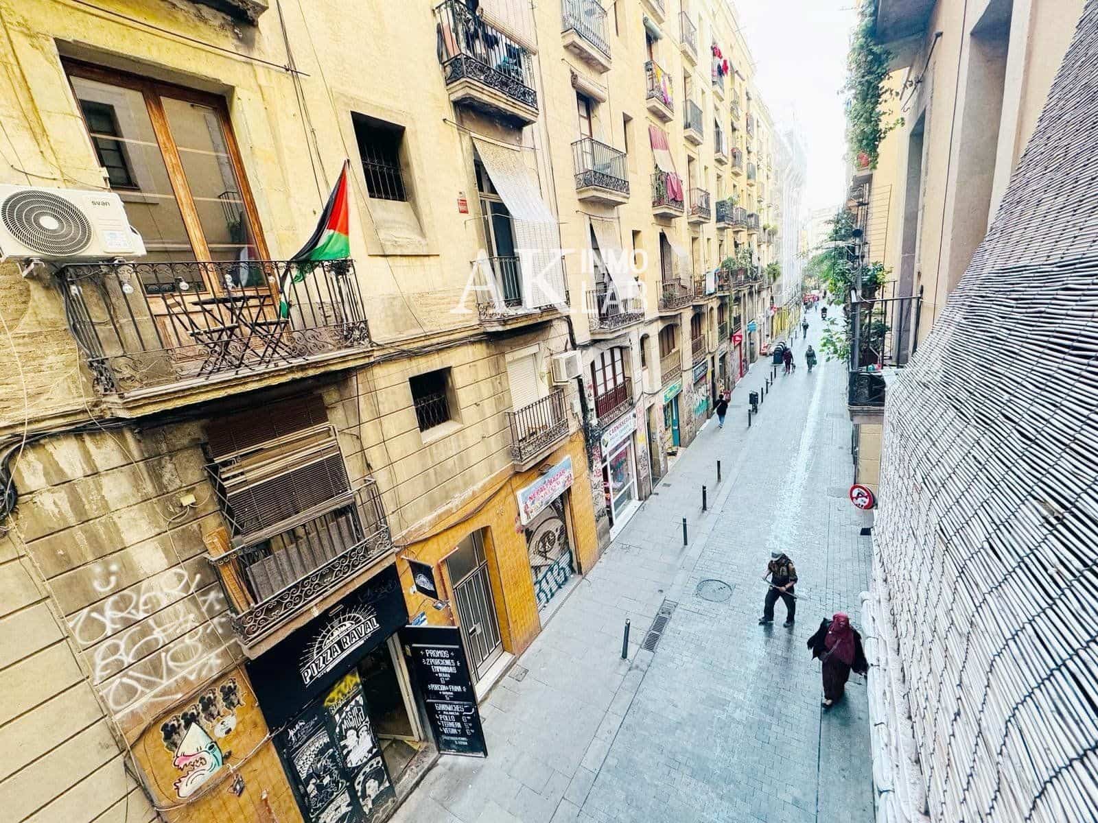 1 bedroom Flat for sale in Barcelona city - € 126,000 (Ref: 9646192)