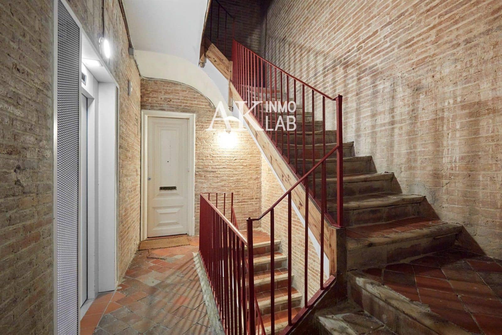 1 bedroom Flat for sale in Barcelona city - € 231,000 (Ref: 9646193)