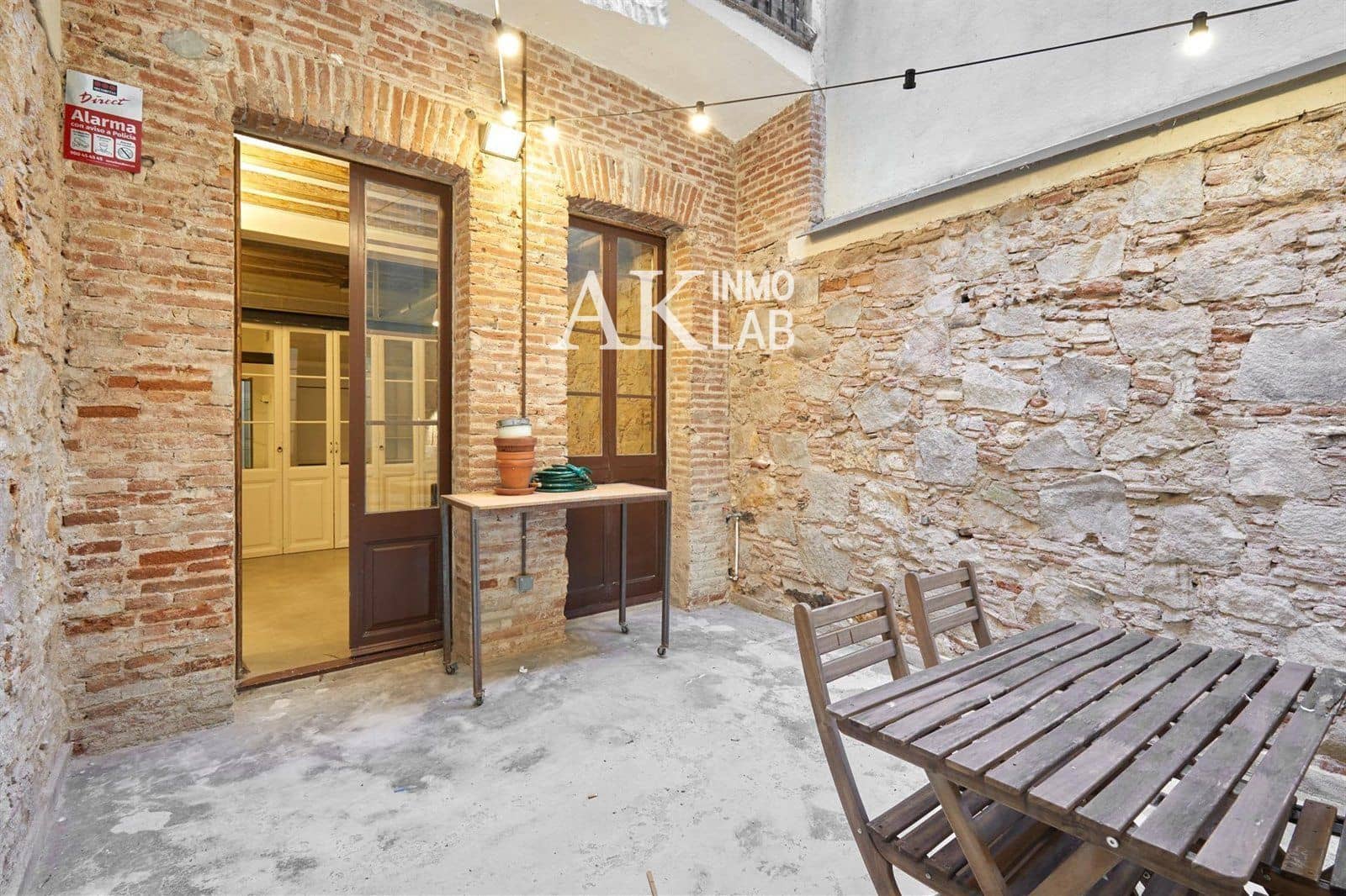 1 bedroom Flat for sale in Barcelona city - € 231,000 (Ref: 9646193)