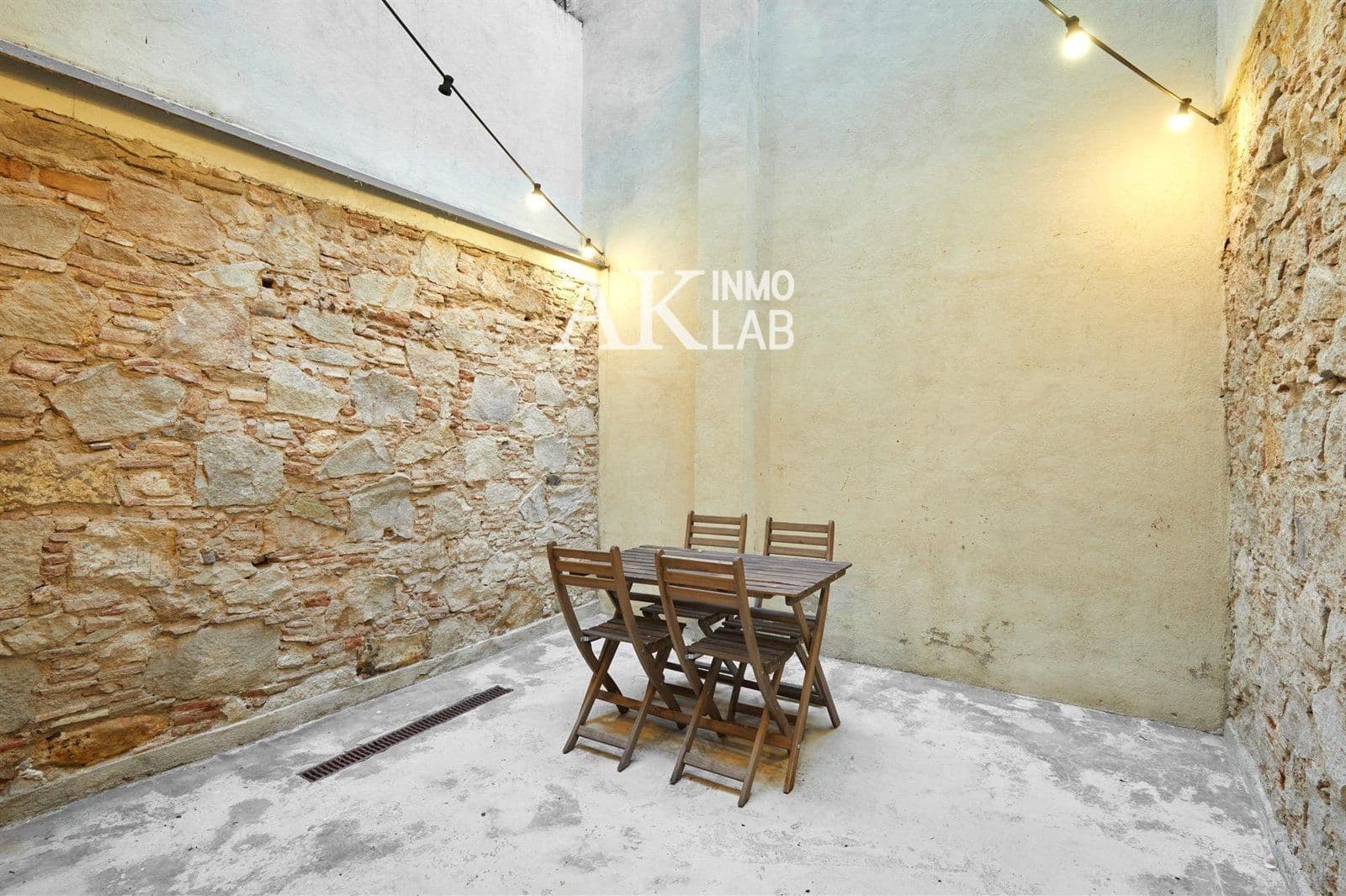 1 bedroom Flat for sale in Barcelona city - € 231,000 (Ref: 9646193)