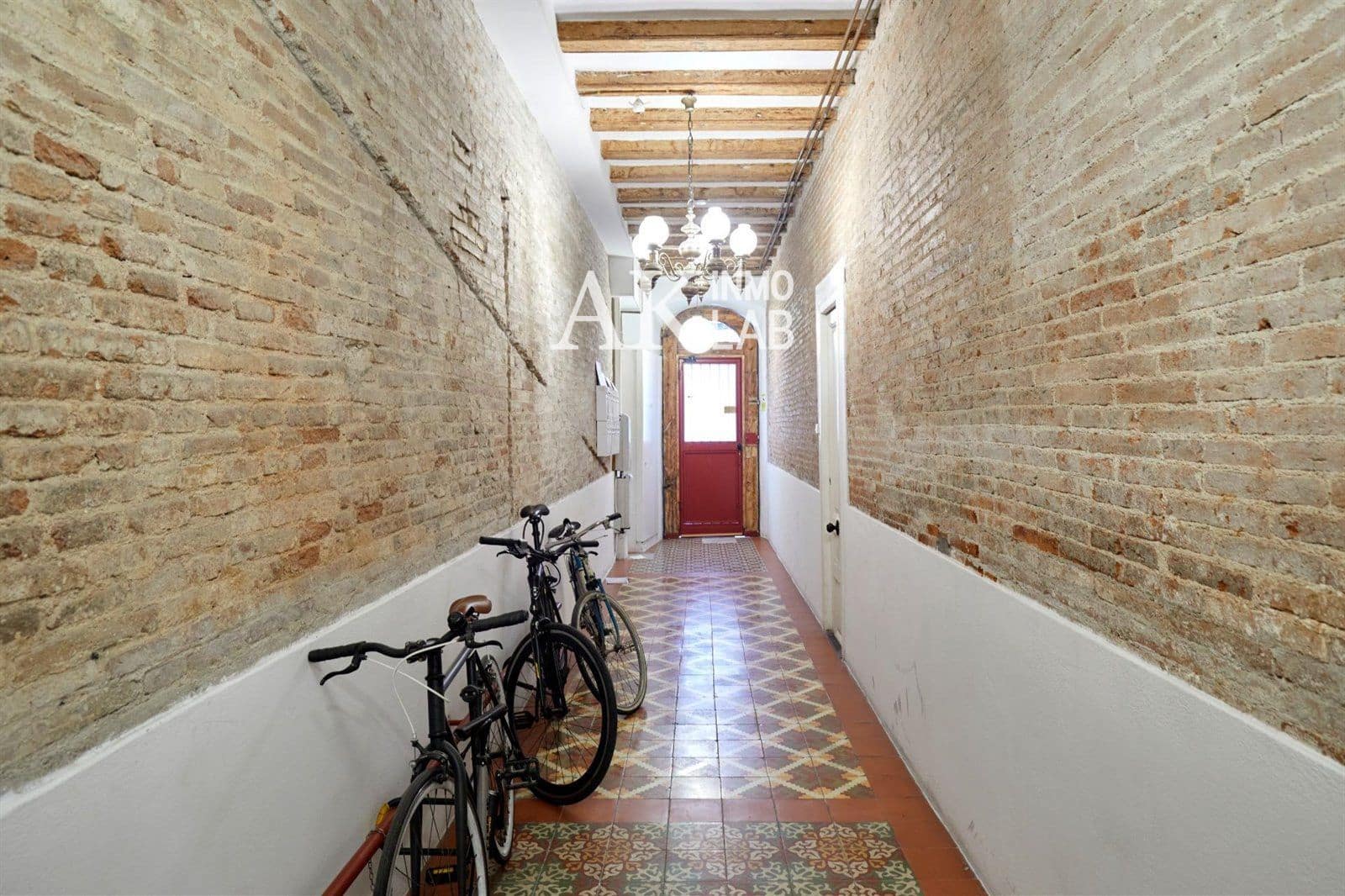 1 bedroom Flat for sale in Barcelona city - € 231,000 (Ref: 9646193)