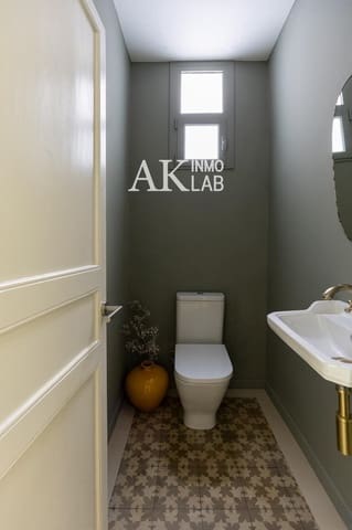 2 sovrum Lägenhet till salu i Sant Antoni, Barcelona stad - 515 000 € (Ref: 9646201)