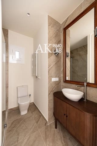 2 sovrum Lägenhet till salu i Sant Antoni, Barcelona stad - 515 000 € (Ref: 9646201)