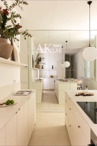 2 sovrum Lägenhet till salu i Sant Antoni, Barcelona stad - 515 000 € (Ref: 9646201)