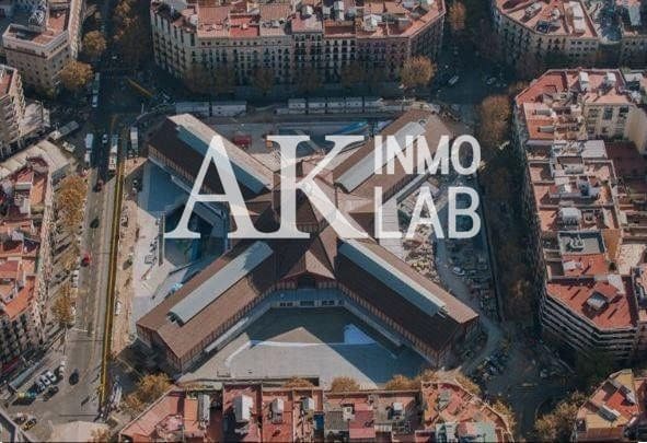 Commercial for sale in Sant Antoni, Barcelona city - € 355,000 (Ref: 9646202)