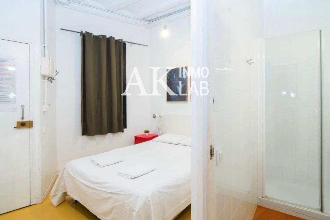 Flat for sale in Barcelona city - € 930,000 (Ref: 9646203)