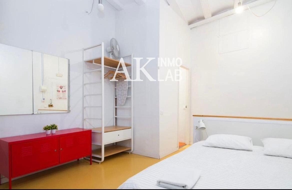 Flat for sale in Barcelona city - € 930,000 (Ref: 9646203)