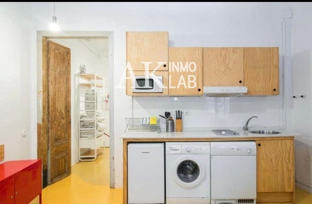 Flat for sale in El Raval, Barcelona city - € 930,000 (Ref: 9646203)